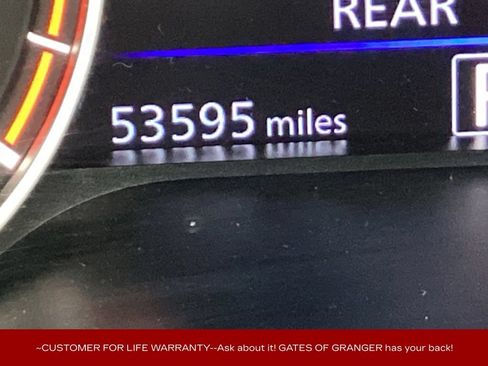 Used 2024 Nissan Altima 2.5 SV w/ SV Premium Package FWD image 5