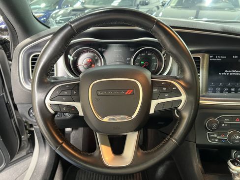 Used 2018 Dodge Charger SXT Plus RWD image 11