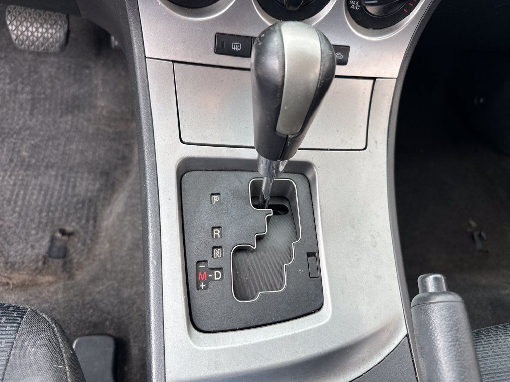 Used 2010 MAZDA MAZDA3 i Sport FWD image 14