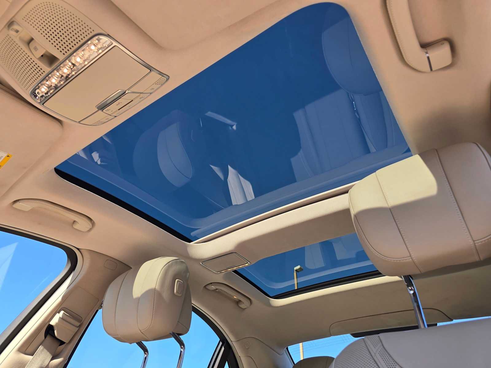 Used 2019 Mercedes-Benz S 560 Sedan image 23