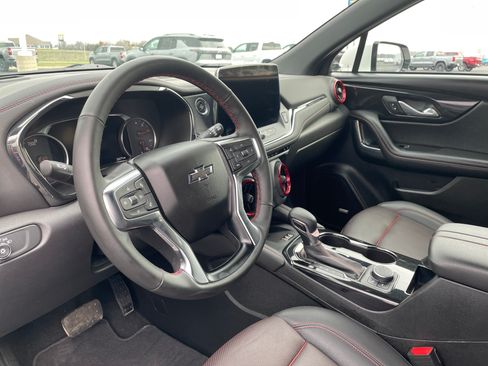 Used 2024 Chevrolet Blazer RS w/ Enhanced Convenience Package AWD/4WD image 9