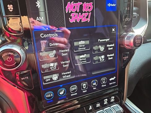 Used 2020 RAM 1500 Laramie image 5