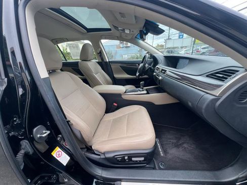 Used 2016 Lexus GS 350 AWD image 16