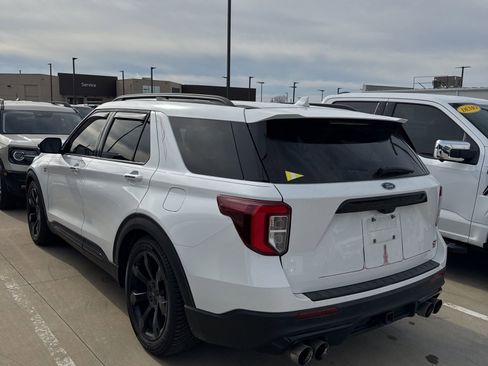 Used 2023 Ford Explorer ST w/ Equipment Group 401A image 4