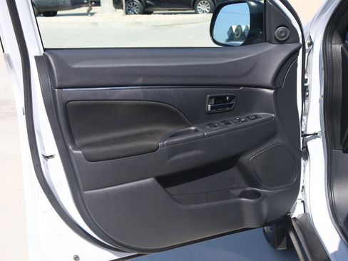 Used 2024 Mitsubishi Outlander Sport AWD image 19