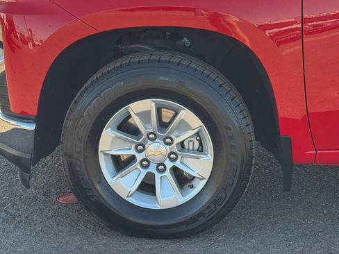 Used 2021 Chevrolet Silverado 1500 LT image 11