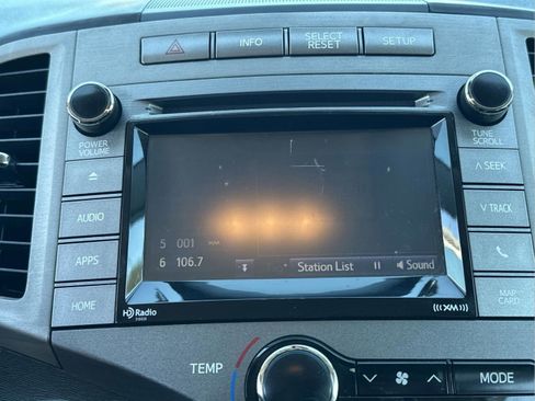 Used 2015 Toyota Venza XLE image 13