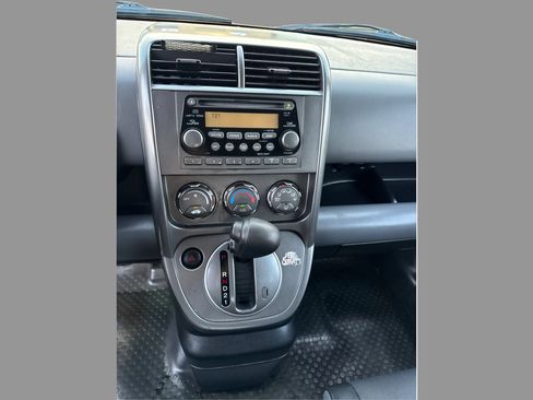 Used 2005 Honda Element EX image 21