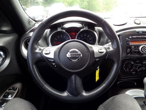 Used 2013 Nissan Juke S image 15