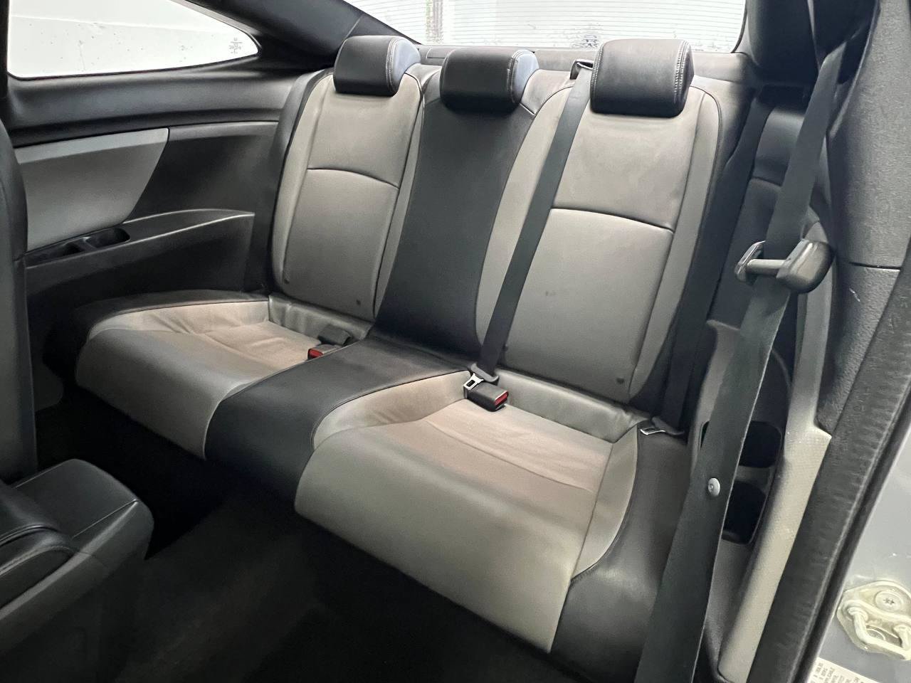 Used 2017 Honda Civic Touring image 9