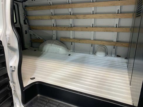 Used 2024 Chevrolet Express 2500 w/ Driver Convenience Package image 4