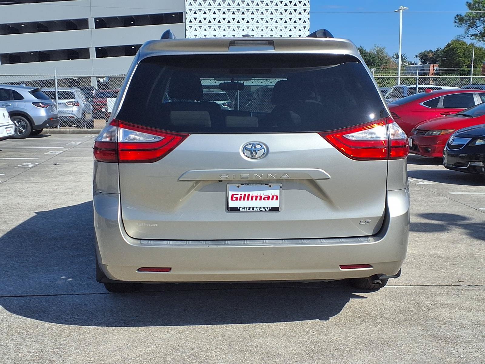 Used 2016 Toyota Sienna LE FWD image 23