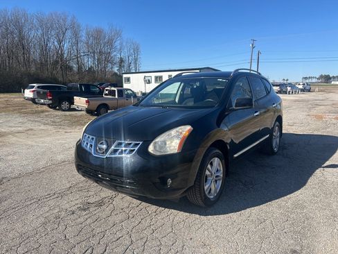 Used 2012 Nissan Rogue SV image 3