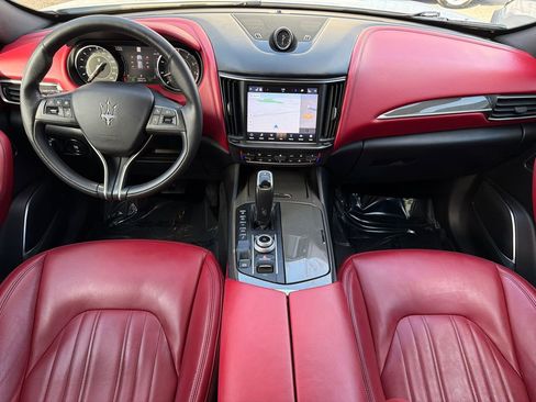 Used 2022 Maserati Levante GT image 21