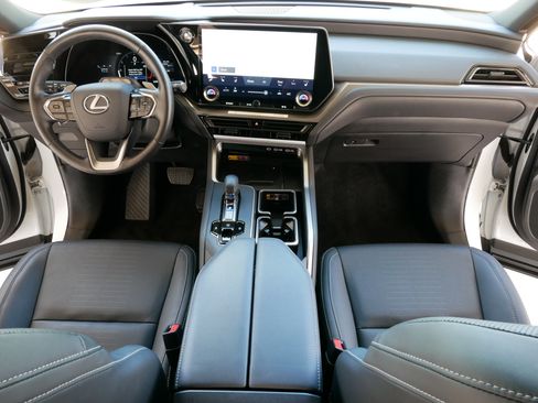 Certified 2025 Lexus TX 350 FWD w/ Convenience Package image 32
