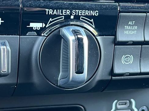 Used 2024 RAM 3500 Limited AWD/4WD image 36