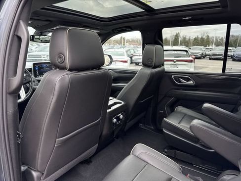 Used 2021 GMC Yukon SLT w/ SLT Luxury Plus Package AWD/4WD image 21