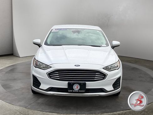 Used 2020 Ford Fusion SE image 2