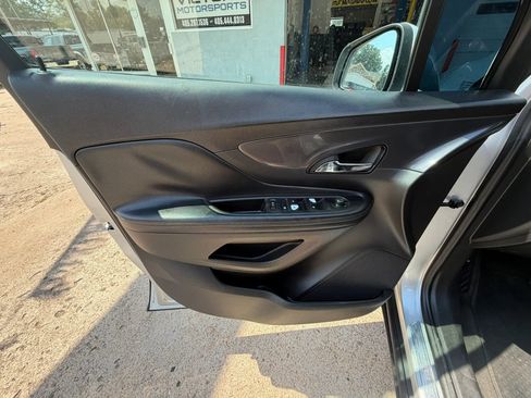 Used 2021 Buick Encore Preferred FWD image 14
