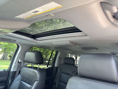 Used 2016 Chevrolet Suburban LTZ AWD/4WD image 21
