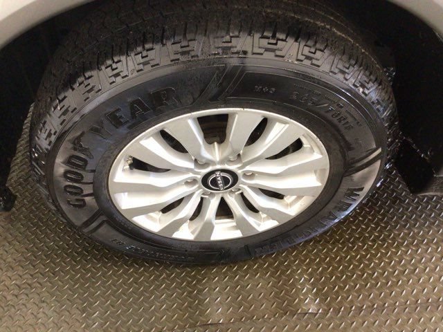 Used 2022 Nissan Armada S AWD/4WD image 30