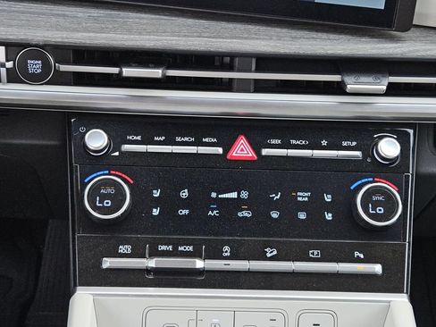 Used 2024 Hyundai Santa Fe Limited FWD image 16