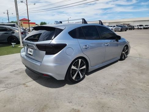 Used 2017 Subaru Impreza 2.0i Sport AWD/4WD image 4