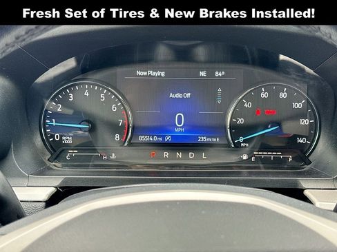 Used 2021 Ford Explorer XLT RWD image 3