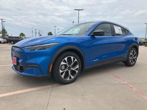 New 2025 Ford Mustang Mach-E Select w/ Comfort Package Lite image 3