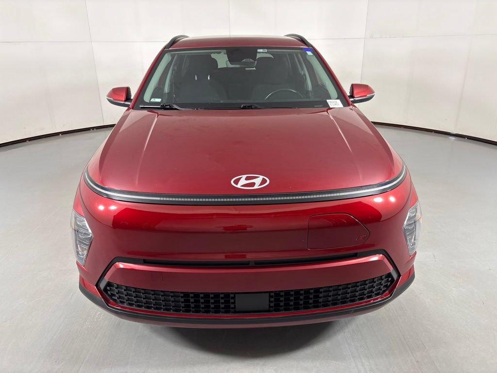 Used 2025 Hyundai Kona SEL FWD image 3