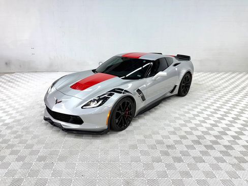 Used 2019 Chevrolet Corvette Grand Sport image 3