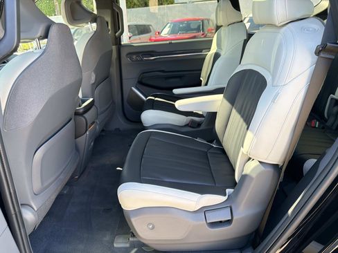 Used 2026 Kia EV9 GT-Line image 12