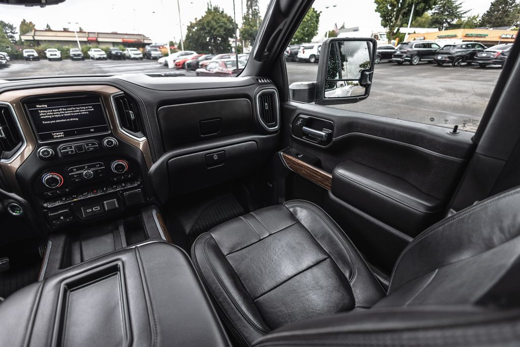 Used 2020 Chevrolet Silverado 3500 High Country w/ Z71 Off-Road Package AWD/4WD image 28