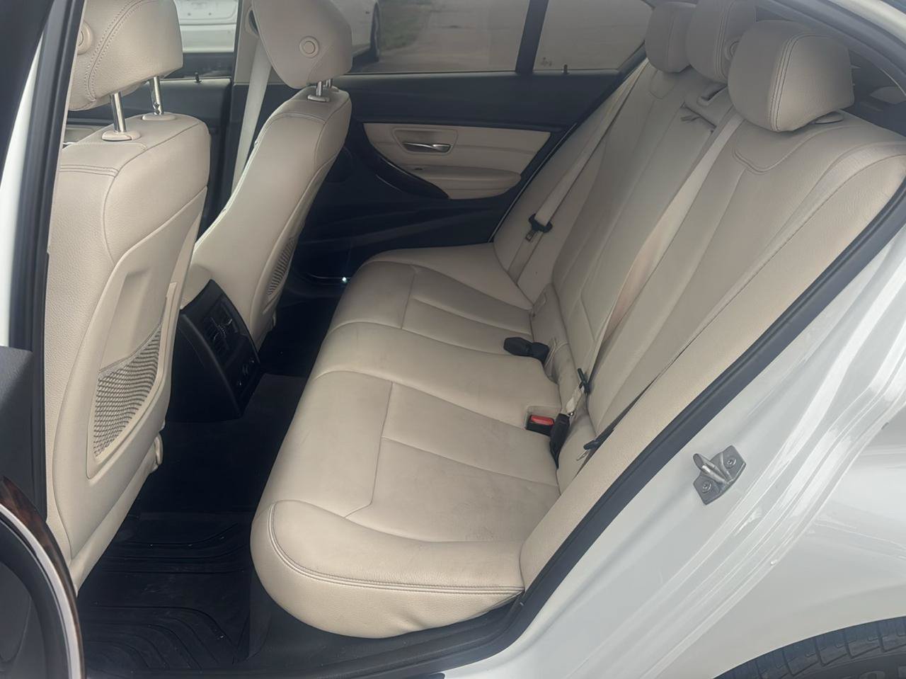 Used 2015 BMW 328i xDrive Sedan AWD/4WD image 11