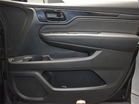 Used 2023 Honda Odyssey Elite image 18