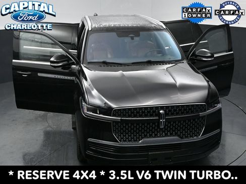 Used 2025 Lincoln Navigator Reserve AWD/4WD image 37