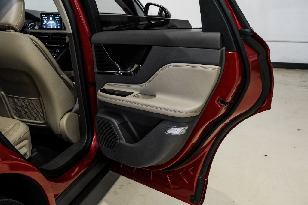 Used 2022 Lincoln Corsair AWD w/ Premium Package image 48