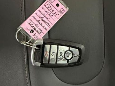 Certified 2025 Ford Expedition Active AWD/4WD image 35