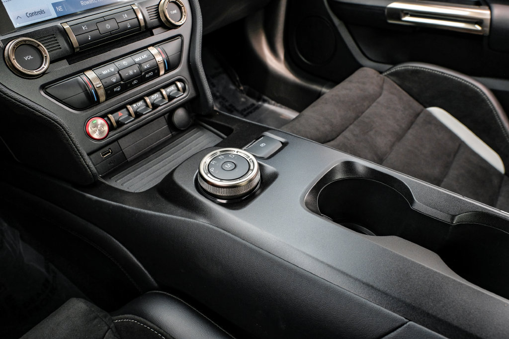 Used 2020 Ford Mustang Shelby GT500 w/ Carbon Fiber Track Pack RWD image 28