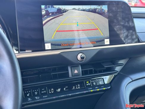 Certified 2026 Toyota Crown AWD/4WD image 28