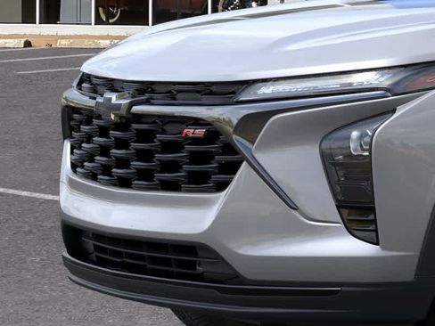 Used 2026 Chevrolet Trax RS w/ Sunroof Package FWD image 13