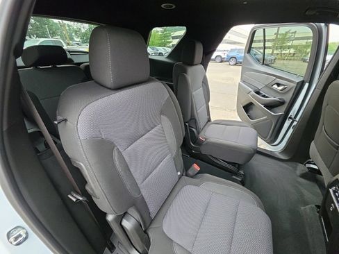 Used 2023 Chevrolet Traverse LT AWD/4WD image 31