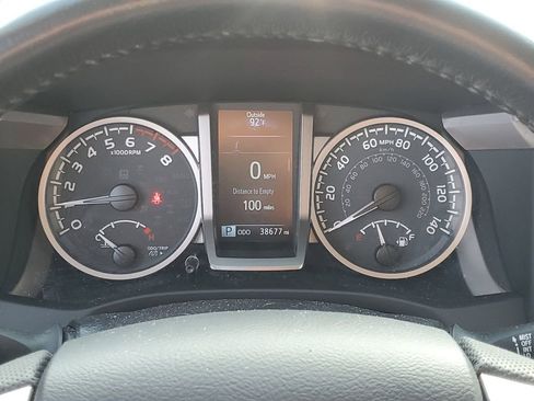 Used 2022 Toyota Tacoma SR5 w/ Technology Package image 19