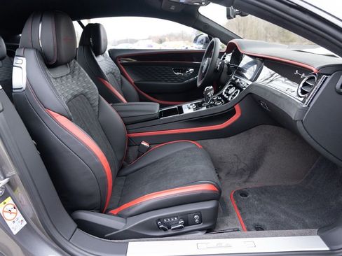 Used 2025 Bentley Continental GT Speed image 57