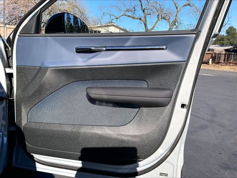 New 2026 Volvo EX30 Cross Country Ultra w/ Protection Package Premier AWD/4WD image 30