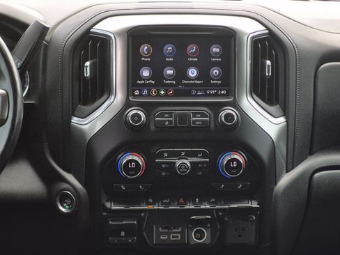 Used 2020 Chevrolet Silverado 1500 LT w/ Texas Edition RWD image 16