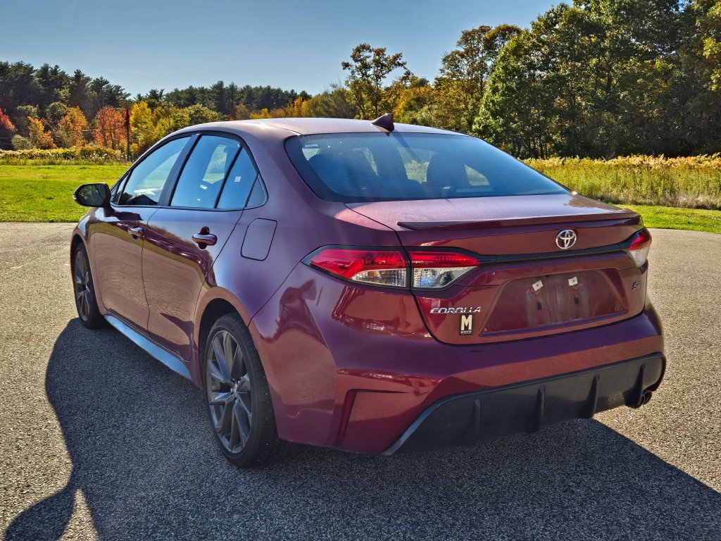 Used 2026 Toyota Corolla SE w/ SE Package FWD image 3