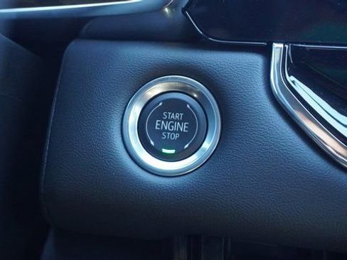 New 2025 GMC Canyon Elevation w/ Convenience Package image 25