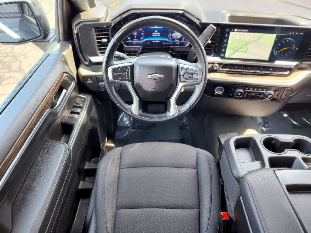 Used 2023 Chevrolet Silverado 1500 RST AWD/4WD image 11