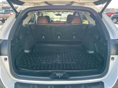 Used 2021 Subaru Outback Touring image 7